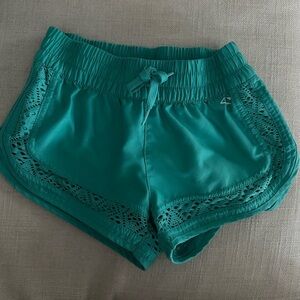 O’neill Girls Size 8 Board Shorts | teal | EUC | crochet detail | tie waist